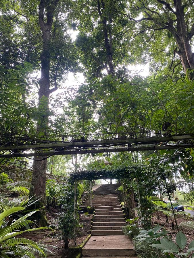 Laksana Rasa Resort Ciwidey Esterno foto